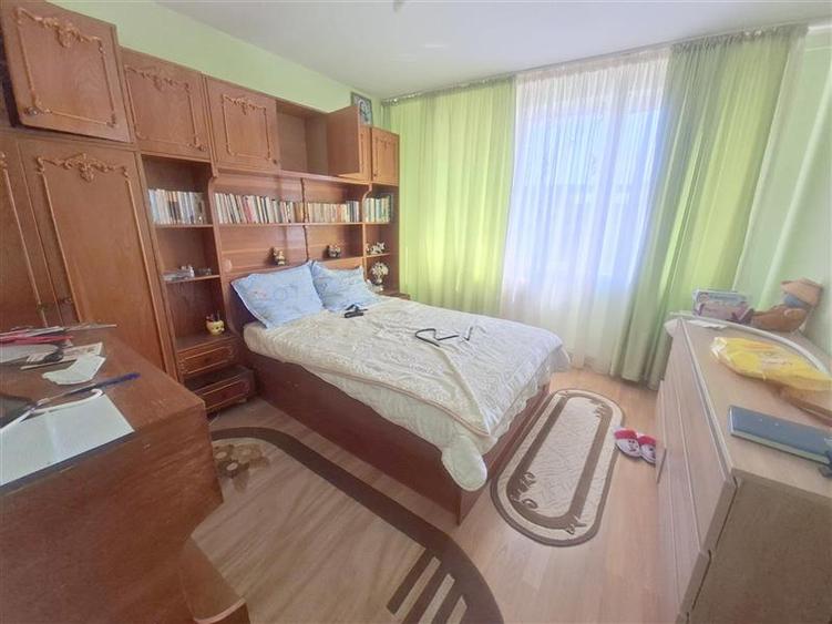 Apartament cu 2 camere decomandat în Orizont