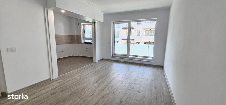 Garsoniera de vanzare noua cu balcon mare Tractorul, Brasov - 19
