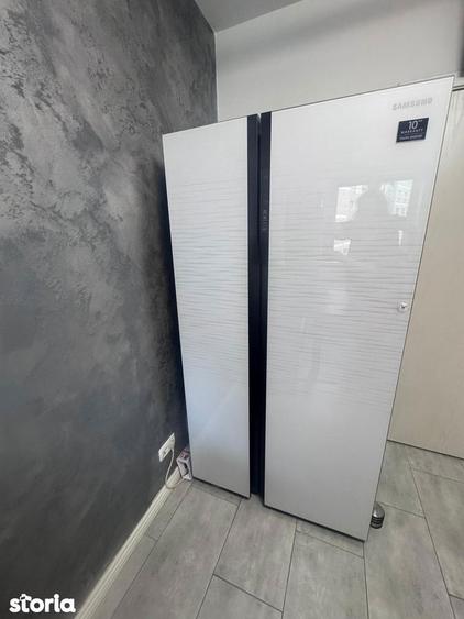 Apartament cu 3 camere decomandat în Drumul Taberei