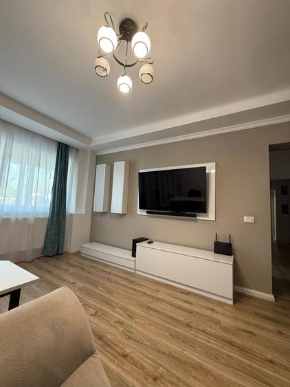 Apartament cu 3 camere decomandat, mobilat în Teiul Doamnei