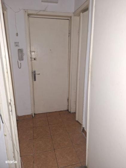 Apartament cu 2 camere semidecomandat în Titulescu