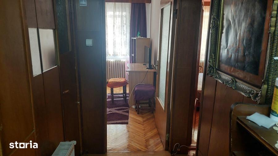 Apartament cu 3 camere decomandat în Ștrand