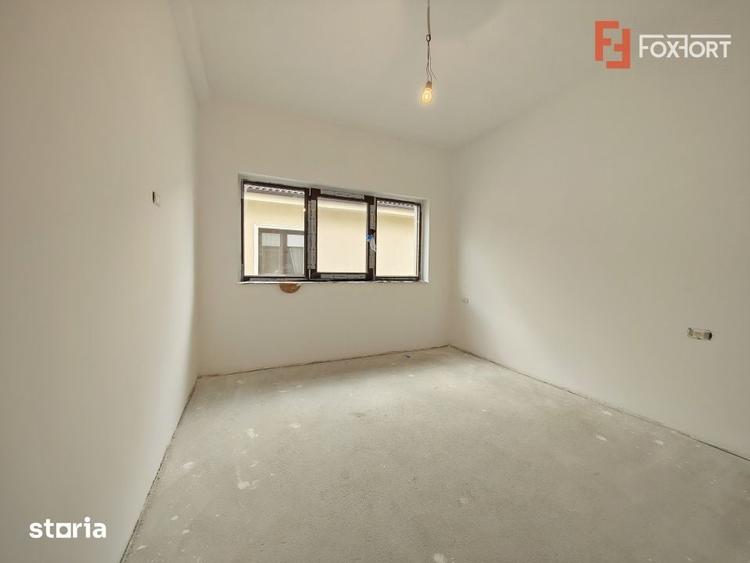 Casă cu 4 camere cu Teren 300 Mp în Giroc