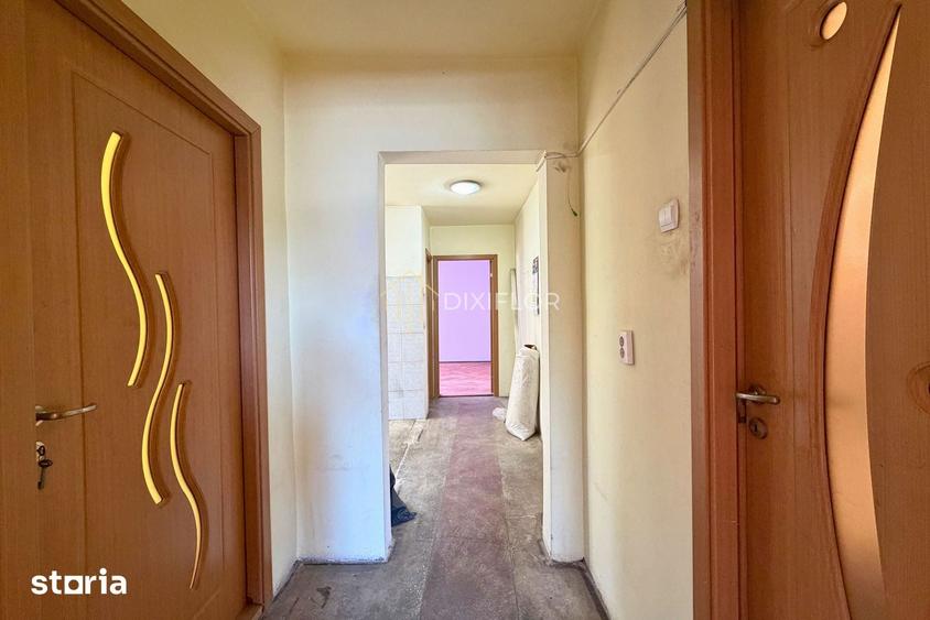 Apartament cu 3 camere în Tudor Vladimirescu
