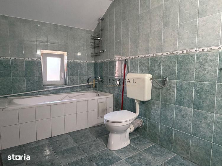 Casă cu 4 camere cu Teren 300 Mp în Oncea