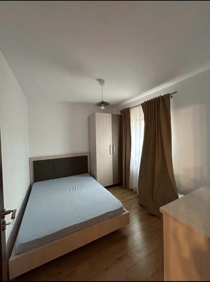Casă cu 4 camere cu Teren 327 Mp în Giroc