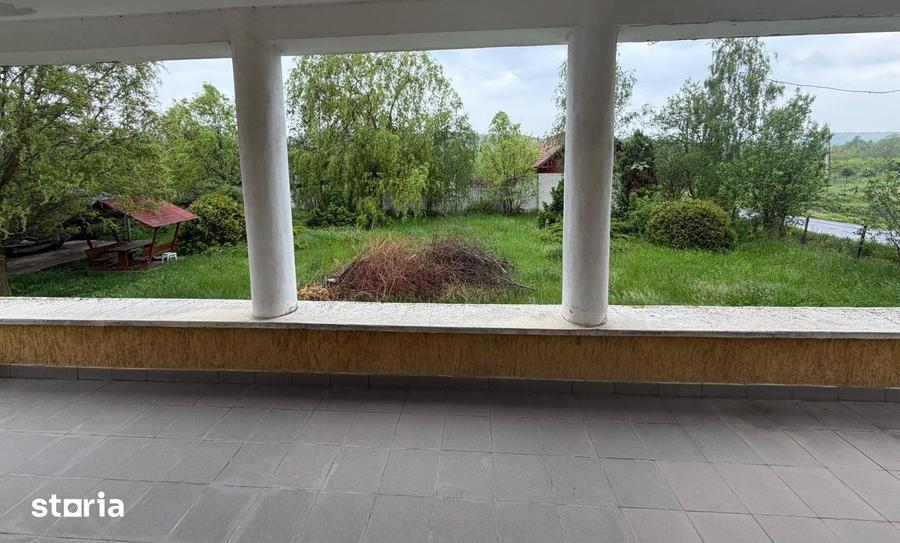 Casă cu 9 camere cu Teren 1575 Mp în Borșa
