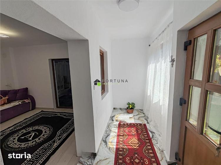 Casă cu 2 camere cu Teren 221 Mp în Tărlungeni