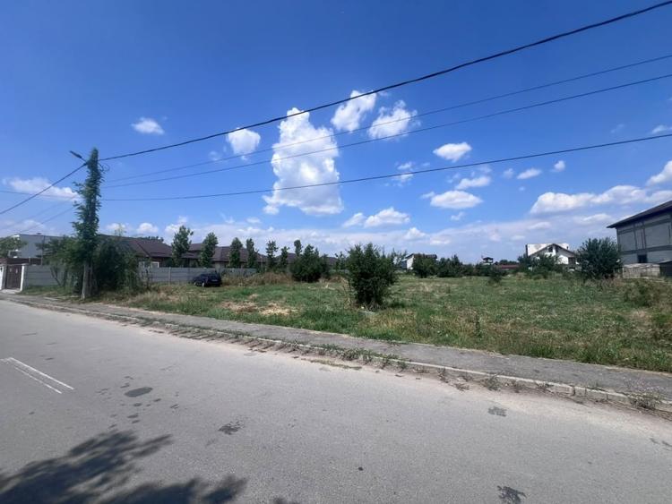 Teren Construcții intravilan de 4686 mp, în Cornetu