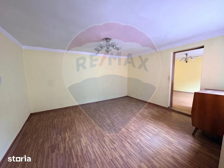 Casă cu 4 camere cu Teren 292 Mp în Central