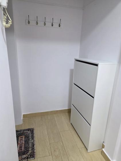 Apartament cu 2 camere semidecomandat în P-ța Reșița