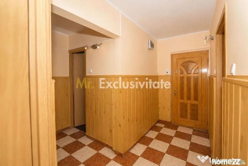 Apartament cu 3 camere decomandat în Prundu