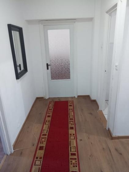 Apartament cu 2 camere decomandat în Calea Victoriei
