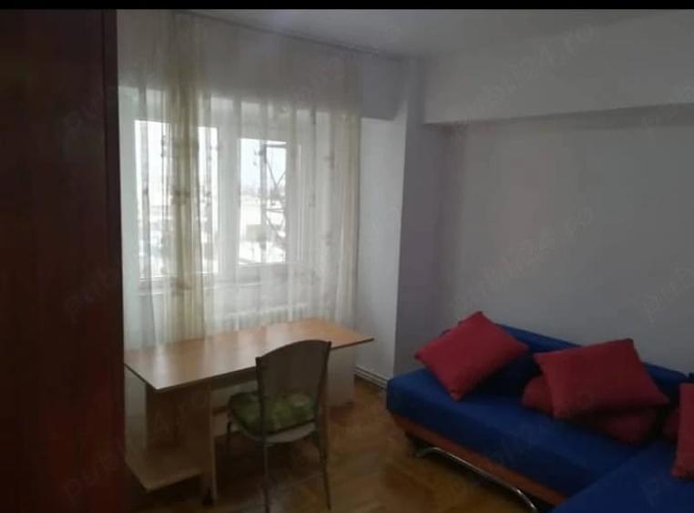 Apartament cu 2 camere semidecomandat în Exterior Vest
