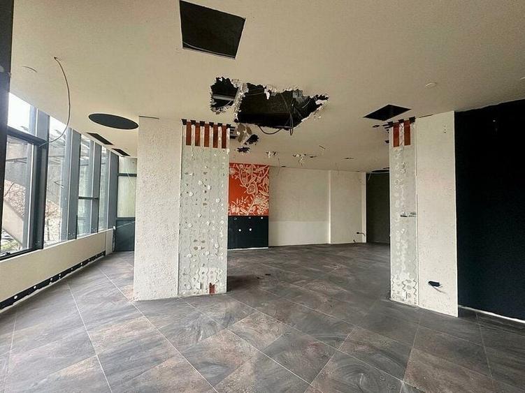 Spațiu comercial, de 225 mp, în P-ța Alba Iulia