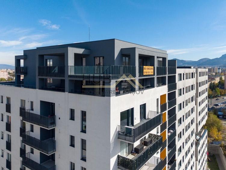 Penthouse cu 6 camere decomandat în Răcădău
