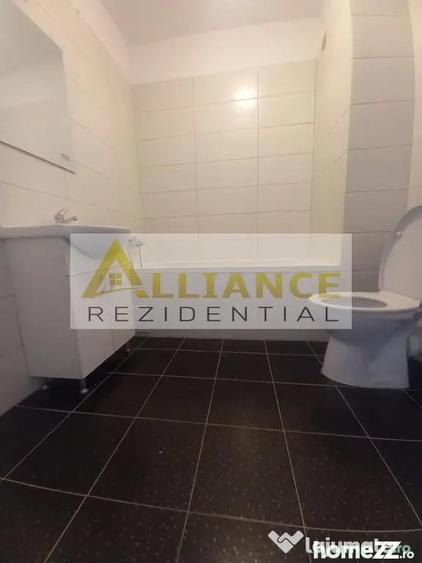 Apartament cu 3 camere decomandat în Metalurgiei