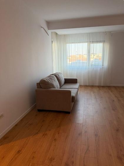 Apartament cu 2 camere semidecomandat, mobilat în Tunari