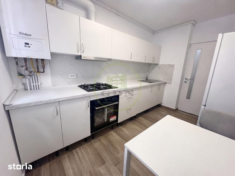 Apartament cu 3 camere semidecomandat în Crângași
