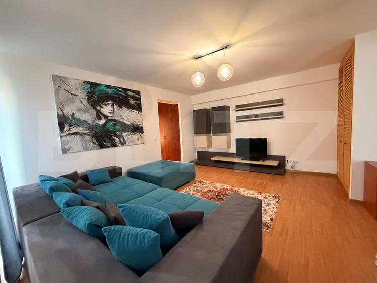 Apartament cu 2 camere semidecomandat, mobilat în Lipovei