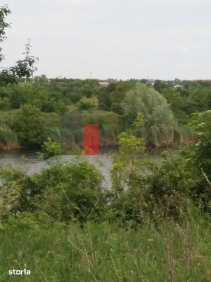 Teren de 3000 mp, în Central