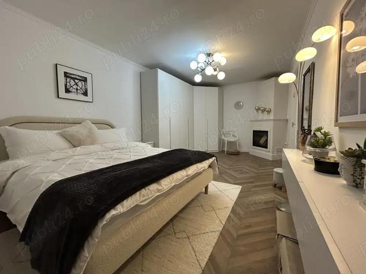 Apartament de vanzare str Revolutiei - 10