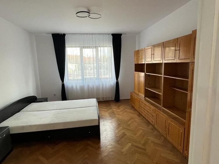 Casă cu 3 camere cu Teren 150 Mp în Viișoara