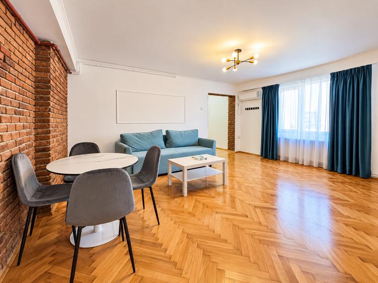 Apartament cu 3 camere decomandat în Kogălniceanu