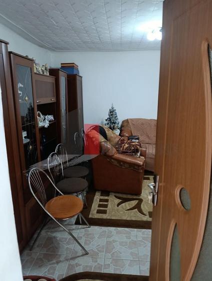 Casă individuală cu 2 camere cu Canalizare în Central