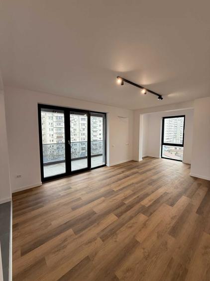 Apartament cu 2 camere semidecomandat în Decebal
