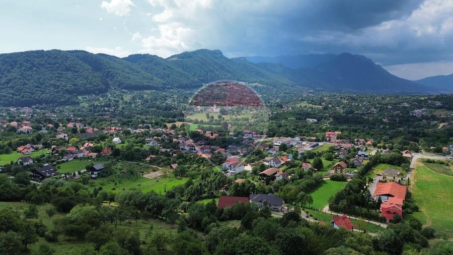 Teren Construcții intravilan de 1000 mp, în Sohodol