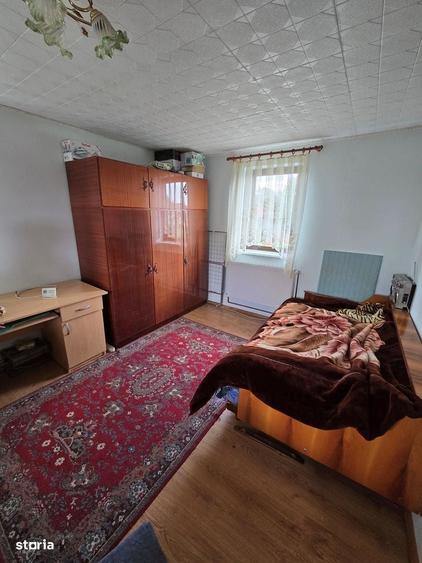 Casă cu 4 camere în Sântuhalm