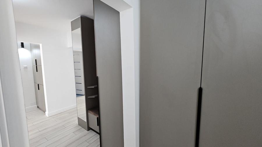 Apartament cu 4 camere decomandat, mobilat în Zorilor