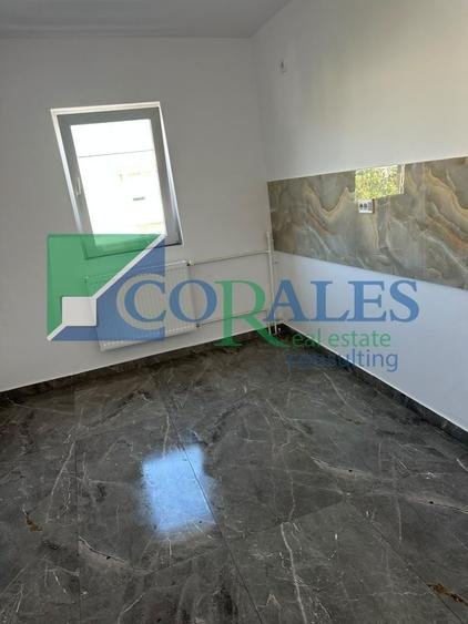 Apartament cu 2 camere semidecomandat în Girocului