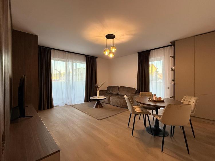 Apartament cu 2 camere semidecomandat, mobilat în Florești