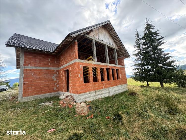 Spațiu comercial, de 440 mp, în Tiha Bârgăului