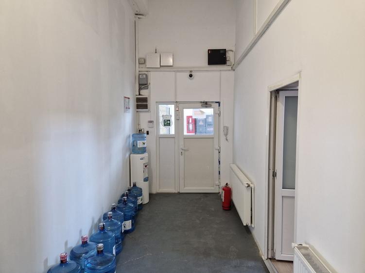 Spațiu comercial, de 280 mp, în Central