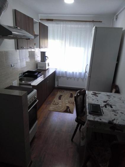 Inchiriez apartament - 1