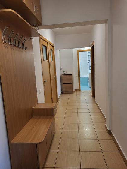 Inchiriere 3 camere Metrou Aparatorii Patriei - 6