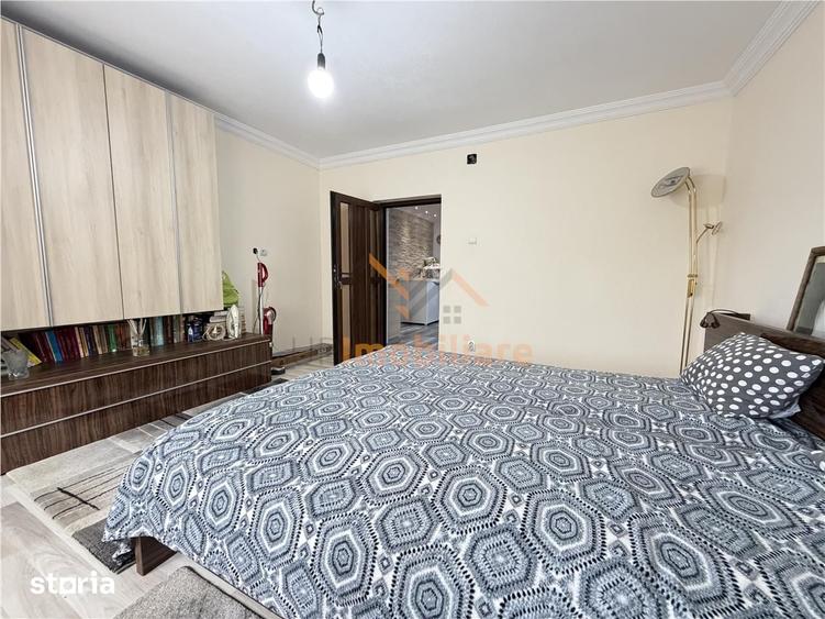 Casă cu 5 camere cu Teren 2385 Mp în Tileagd