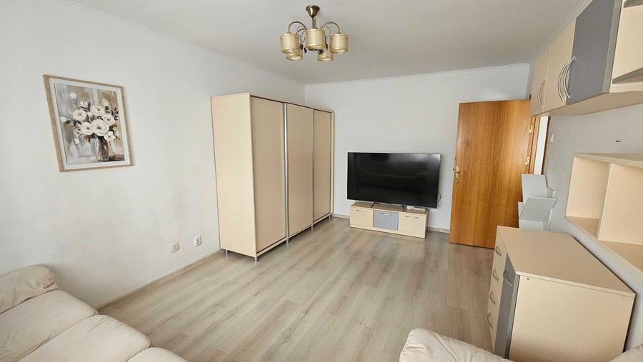 Apartament cu 2 camere decomandat în Eremia