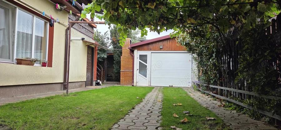 Casă cu 4 camere în Fratelia
