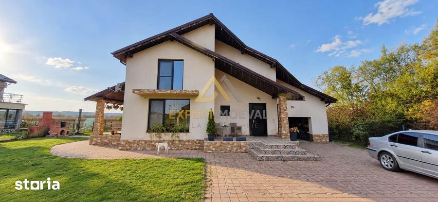 Casă cu 4 camere cu Teren 750 Mp în Coltău
