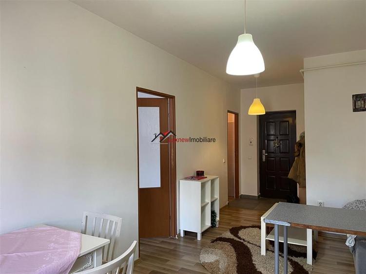 Apartament cu 2 camere semidecomandat în Florești