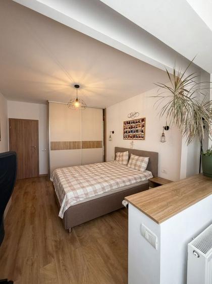 Apartament cu 4 camere decomandat, mobilat în Circumvalațiunii