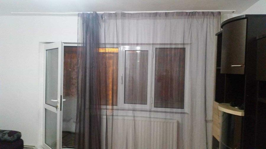 Apartament cu 2 camere decomandat în Bucovina