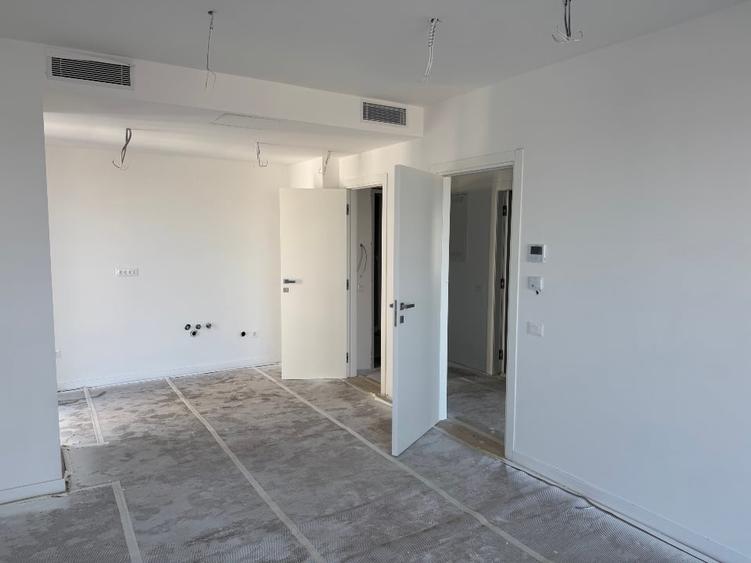 Apartament cu 2 camere decomandat în Aviației
