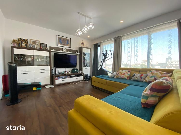 Apartament cu 3 camere decomandat în Gara de Nord
