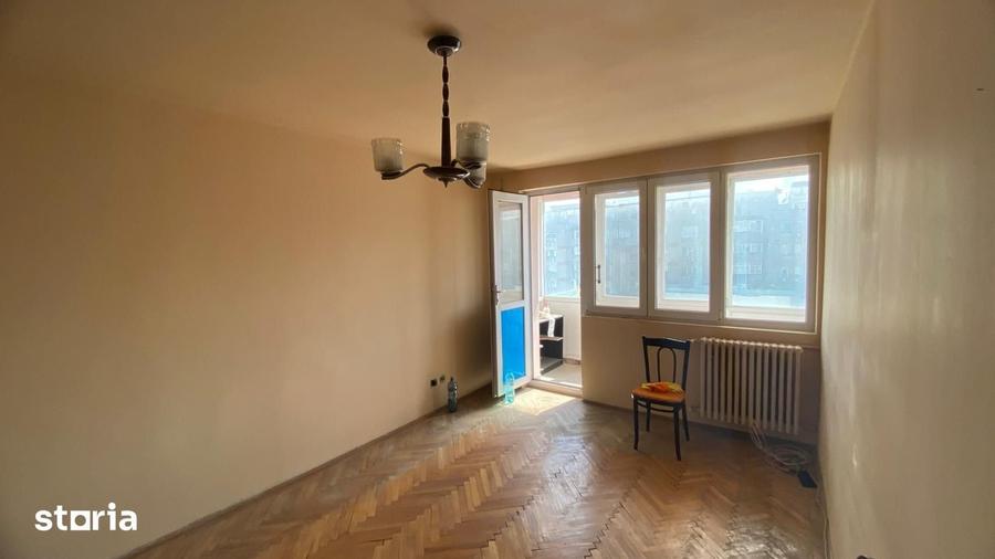Apartament cu 2 camere semidecomandat în Vatra Luminoasă