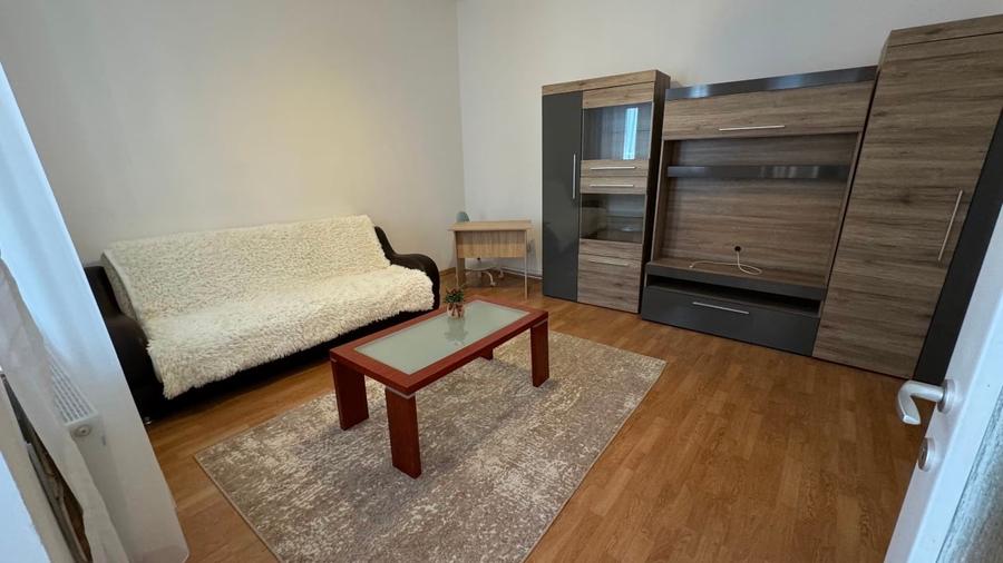 Apartament cu 2 camere semidecomandat în Mărăști
